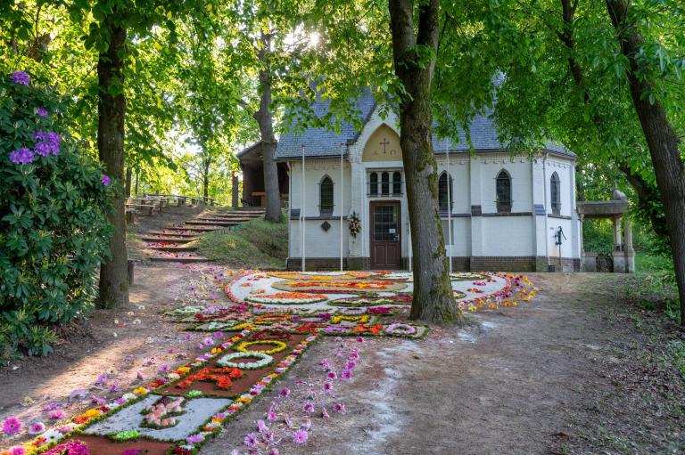 Bloementapijt servaasprocessie Nunhem